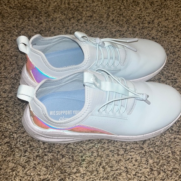 Clove Sneakers For Healthcare Workers - Picture 1 of 4